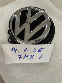 Volkswagen Passat Golf Eos tailgate handle with VW logo 6R0827469D – image 16