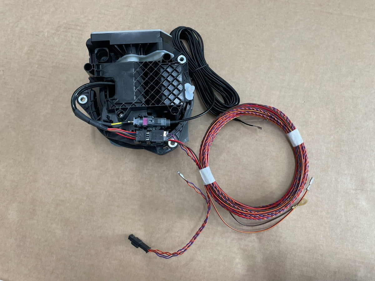 Volkswagen Passat B8 / Arteon Rear Reversing Camera in Emblem 3G0827469JB Genuine – image 3