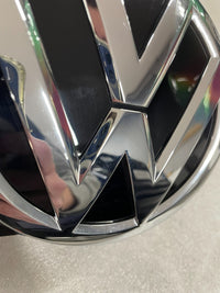 Volkswagen Passat Golf Eos tailgate handle with VW logo 6R0827469D – image 5