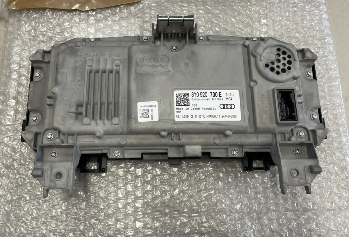 Audi A3 S3 RS3 8Y Virtual Cockpit displej – 8Y0920700E – obrázek 10