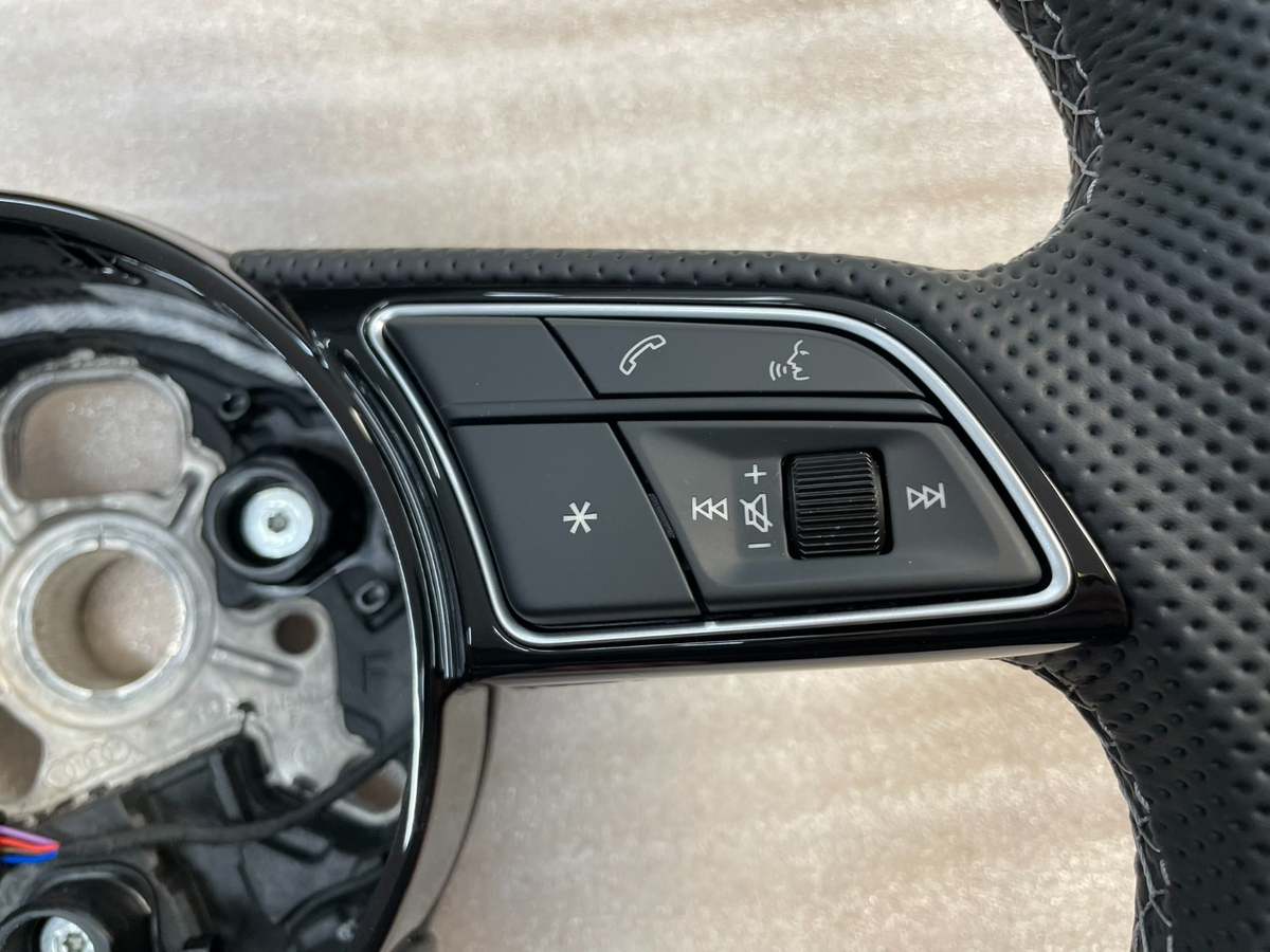 Audi A4/A5/Q2 sportovní kožený volant S-line perforovaný – 8W0419091FS – obrázek 4