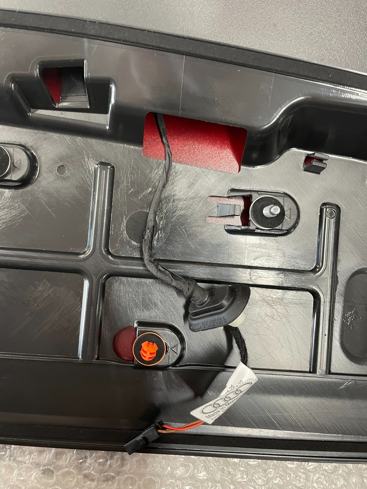 Audi Q2 S-Line Heckspoiler mit 3. Bremsleuchte 81A827933C – Bild 21