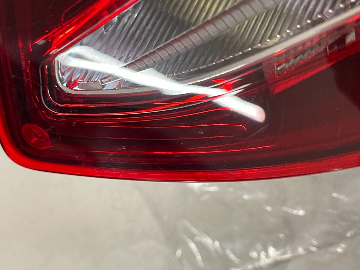 Mercedes-Benz C W205 zadní světlo pravé USA SAE A2059062102 – obrázek 11