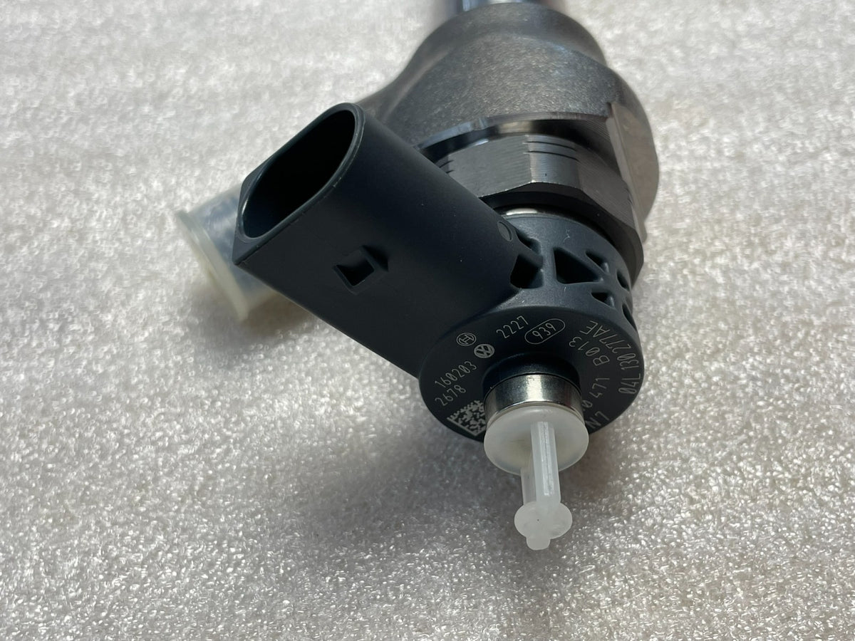 Audi / Volkswagen / SEAT / Škoda 2.0 TDI Kraftstoffinjektor Common Rail Bosch 04L130277AE Original . – Bild 12