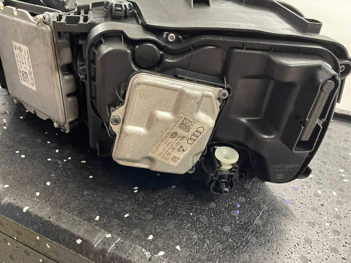 Audi Q7 4M LED světlomet pravý 4M0941034 - Originál – obrázek 16