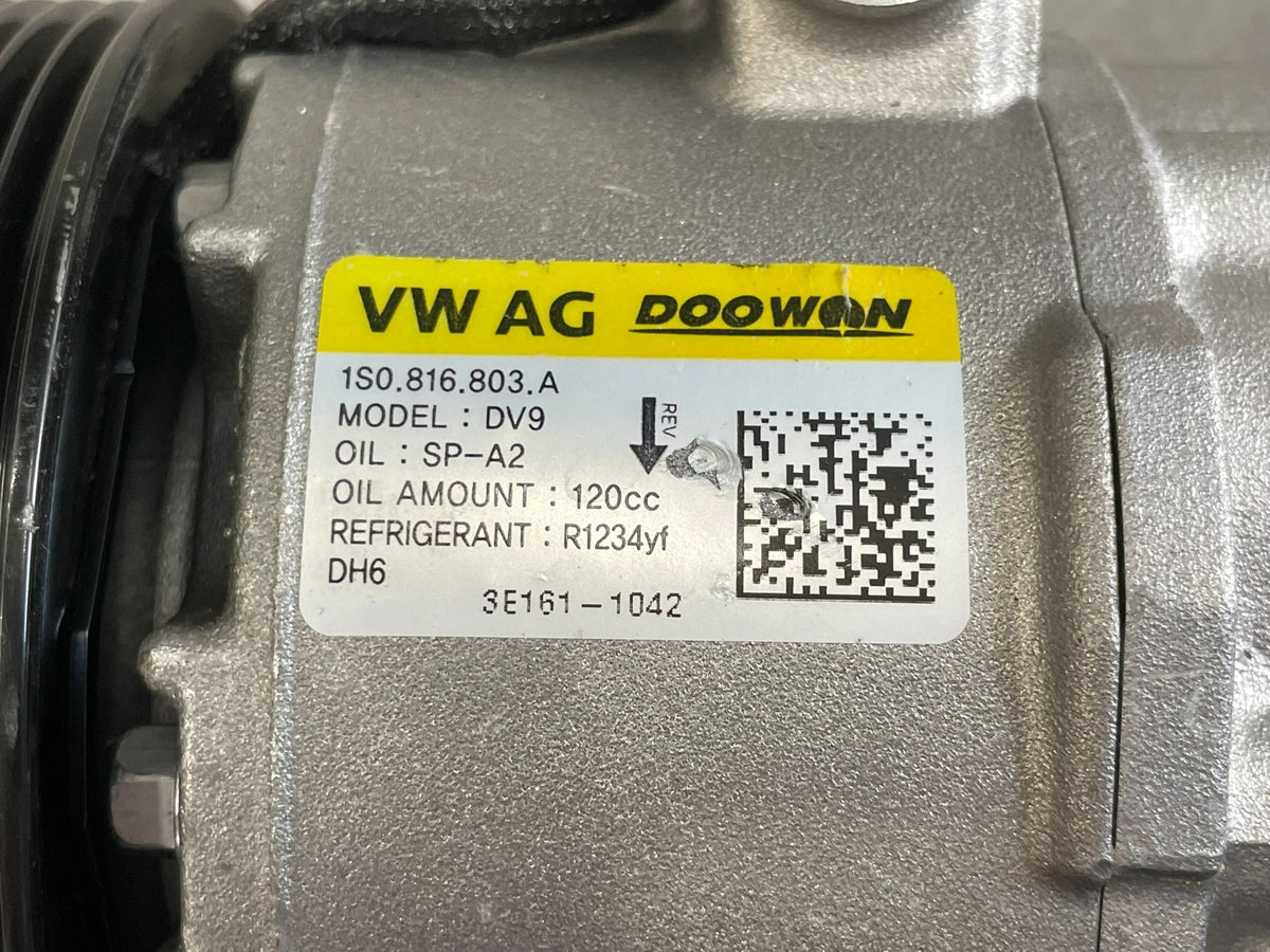 Volkswagen up! kompresor klimatizace 1S0816803A – obrázek 2