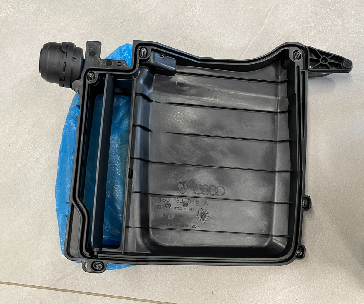 Audi R8 4S / Lamborghini Huracán skříň vzduchového filtru levá 5.2 V10 4S0133845E 4S0133846K originál . – obrázek 6