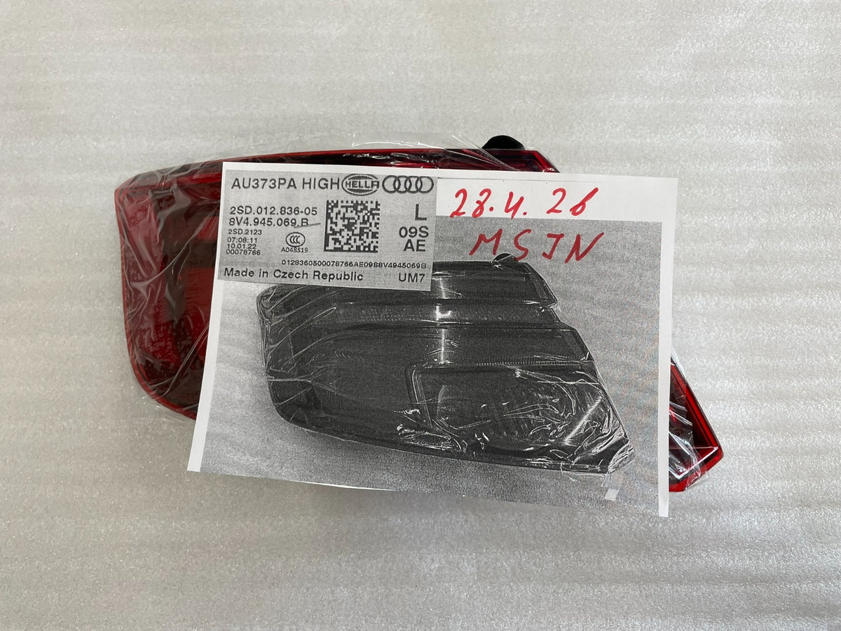 Audi A3 S3 RS3 8V Heckleuchte links außen LED 8V4945069C – Bild 14