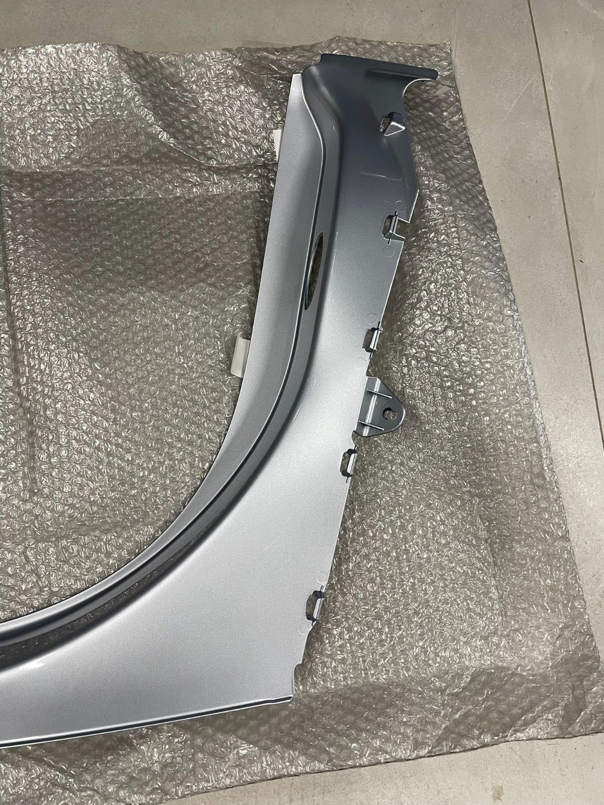 Audi R8 4S B-Säulenverkleidung links silber 4S0853959 Z7G – Bild 6