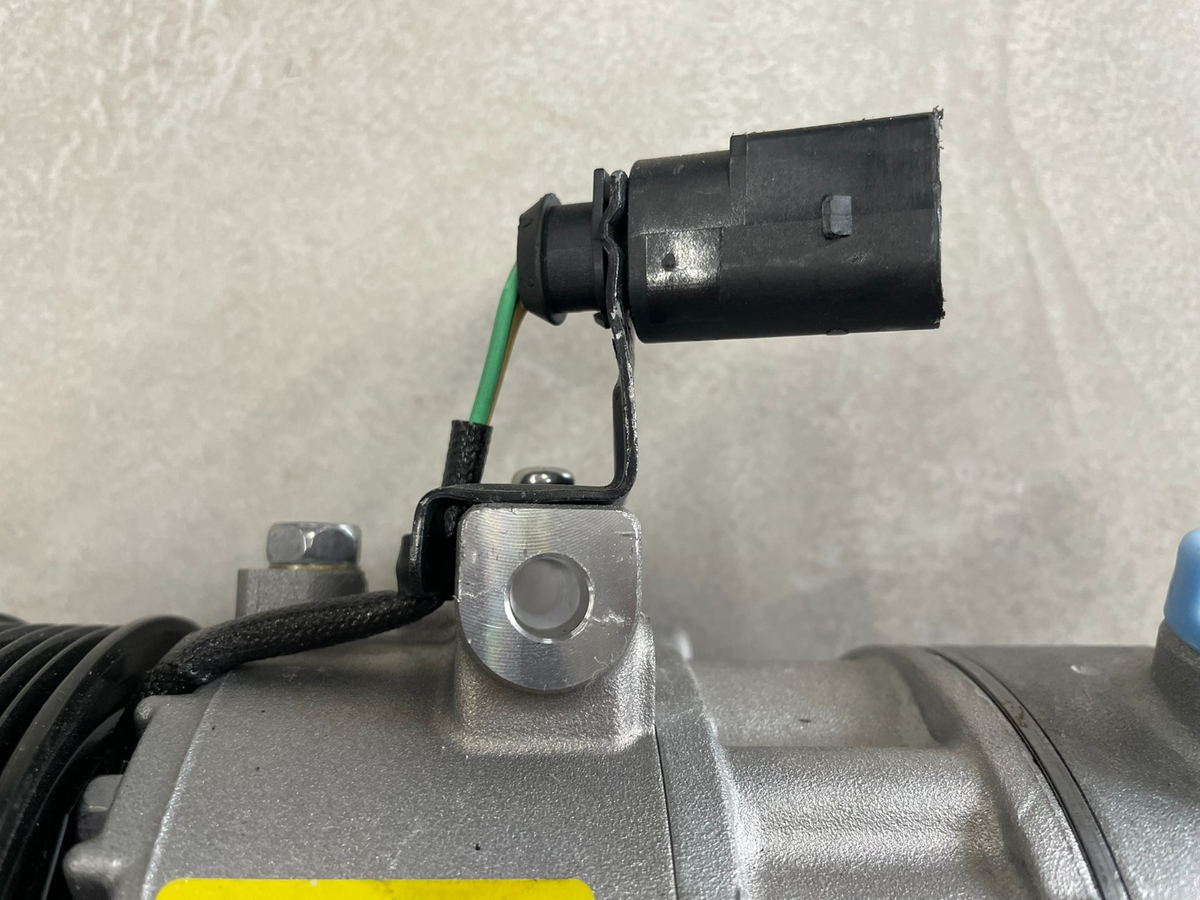 Škoda Citigo Klimakompressor 1S0816803A – Bild 6