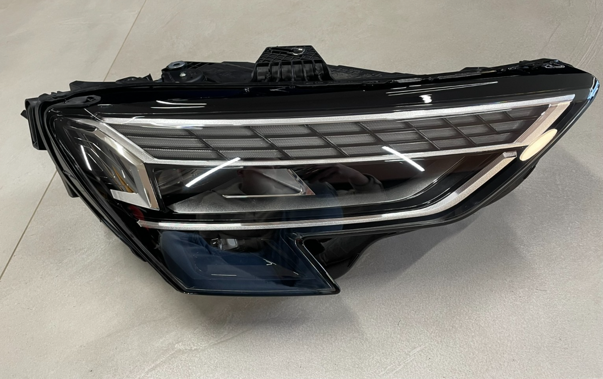 Audi A3 8Y Facelift LED-Scheinwerfer rechts 8Y0941034D – Bild 6
