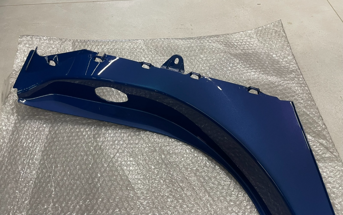 Audi R8 4S B-pillar trim left blue 4S0853959 – image 7