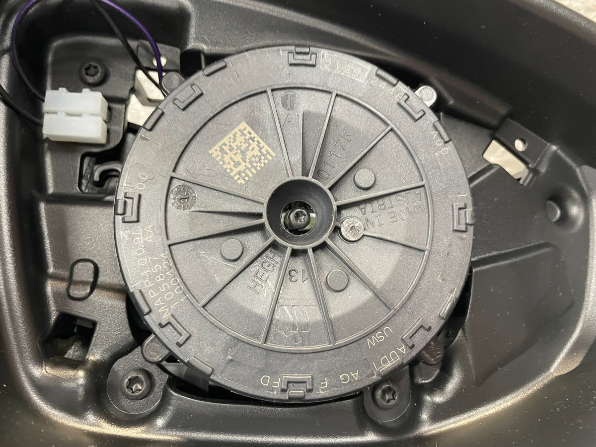 Audi A3 / S3 / RS3 8Y zpětné zrcátko pravé s kamerou 360° RHD 8Y2857410J 9B9 originál . – obrázek 6