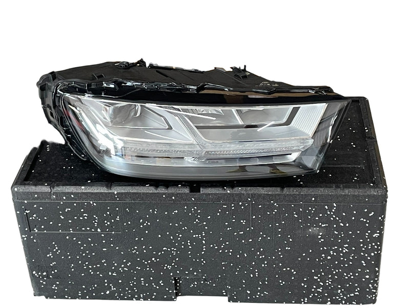 Audi Q7 4M LED světlomet pravý 4M0941034 - Originál
