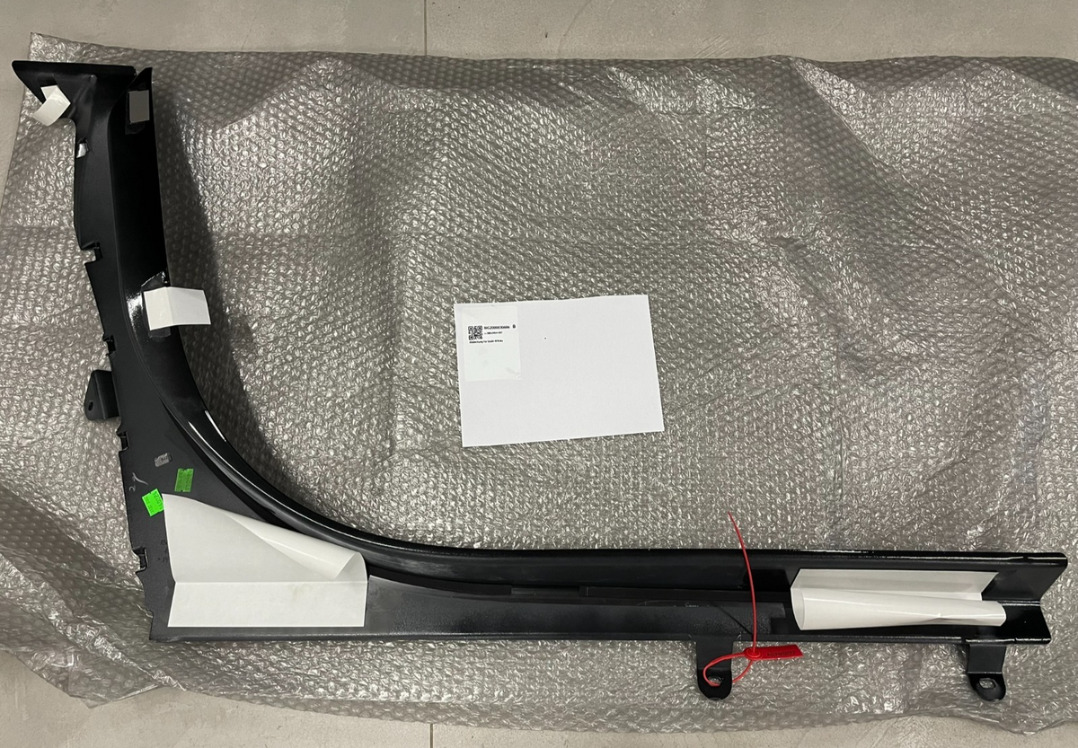 Audi R8 4S B-Pillar Cover Left Black 4S0853959 Y9T – image 14