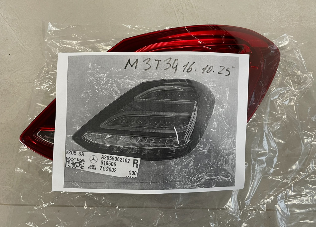 Mercedes-Benz C W205 zadní světlo pravé USA SAE A2059062102 – obrázek 21