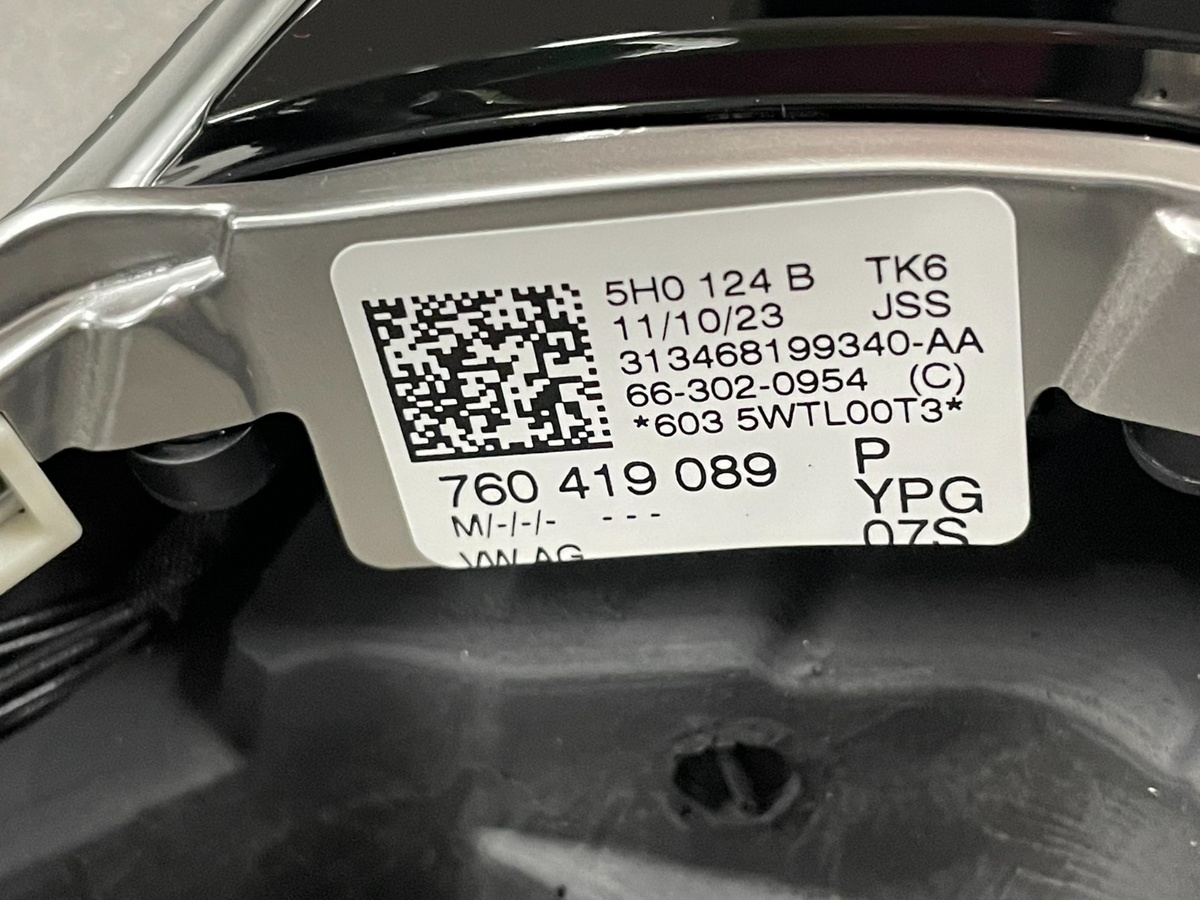 Volkswagen Touareg CR7 Sportlenkrad abgeflacht 760419089P – Bild 2