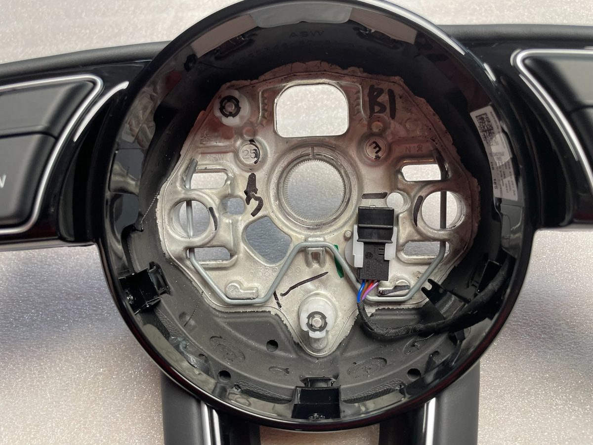 Audi A1 A3 S3 Lenkrad Sport Leder mit Schaltwippen 82A419091AA – Bild 10