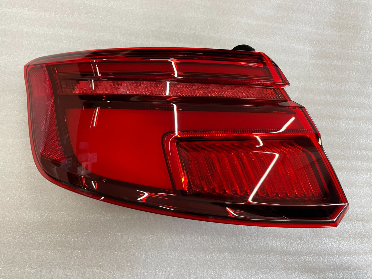 Audi A3 S3 RS3 8V Heckleuchte links außen LED 8V4945069C – Bild 8