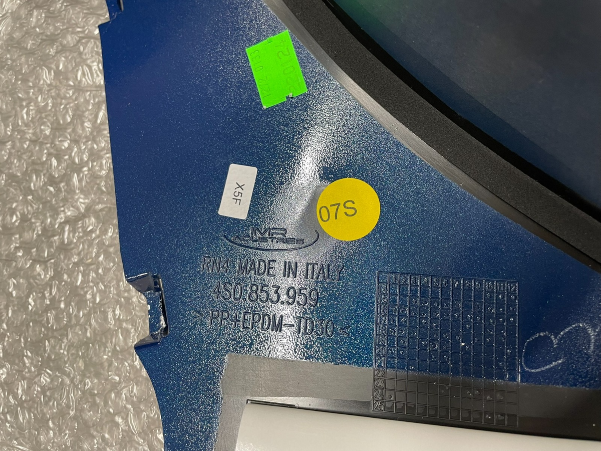 Audi R8 4S B-pillar trim left blue 4S0853959 – image 2