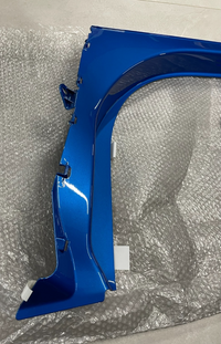 Audi R8 4S B-Säulen-Abdeckung links, blau 4S0853959 – Bild 7