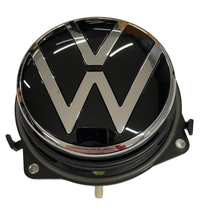 VW Golf 7 Kofferraumdeckel-Griff mit VW-Emblem 5G9827469D