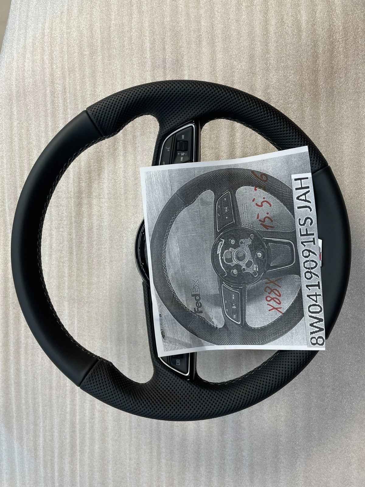 Audi A4/A5/Q2 sportovní kožený volant S-line perforovaný – 8W0419091FS – obrázek 14