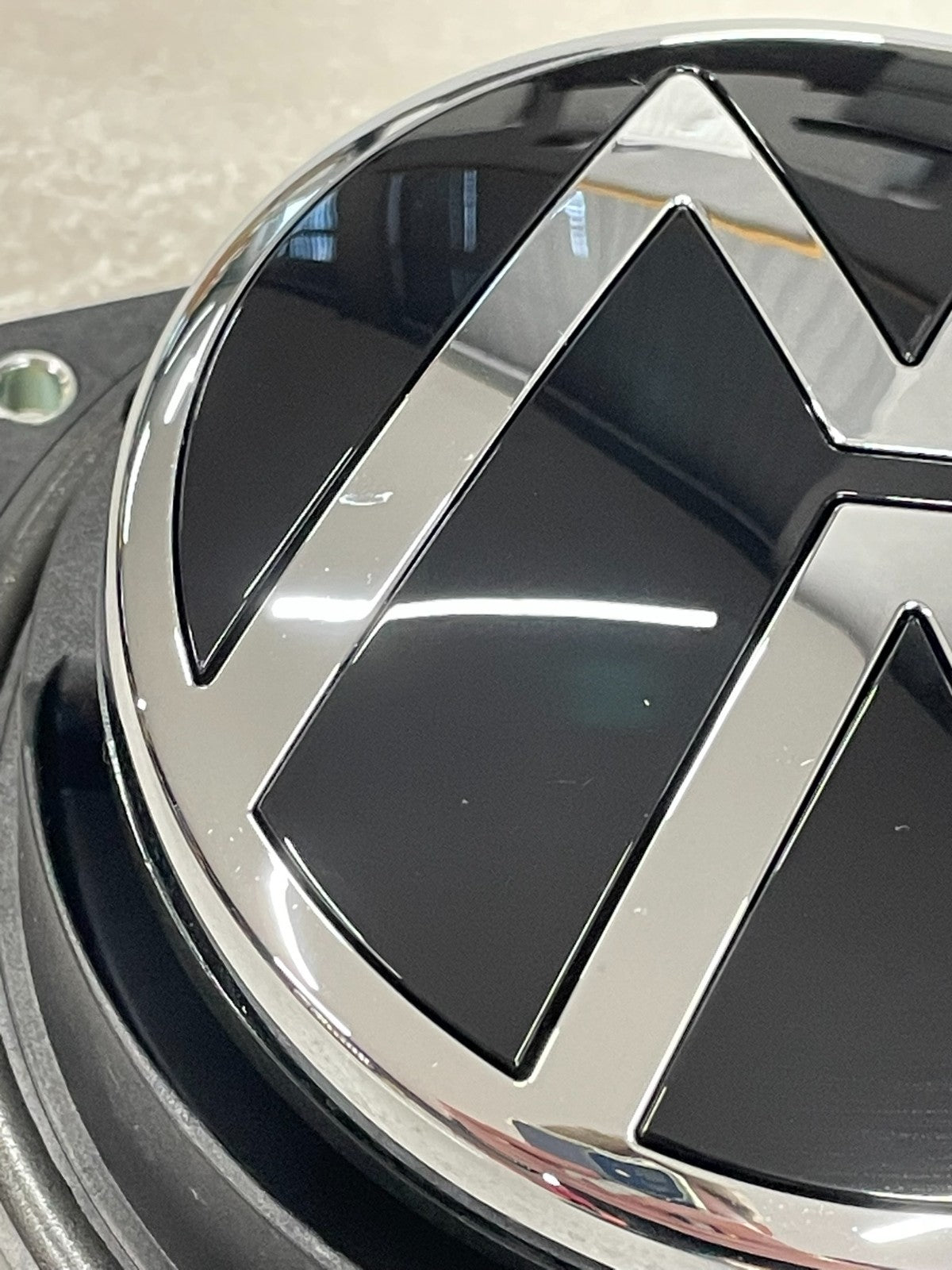 Volkswagen Golf 7 Variant Heckklappengriff mit Taster 5G9827469D – Bild 9