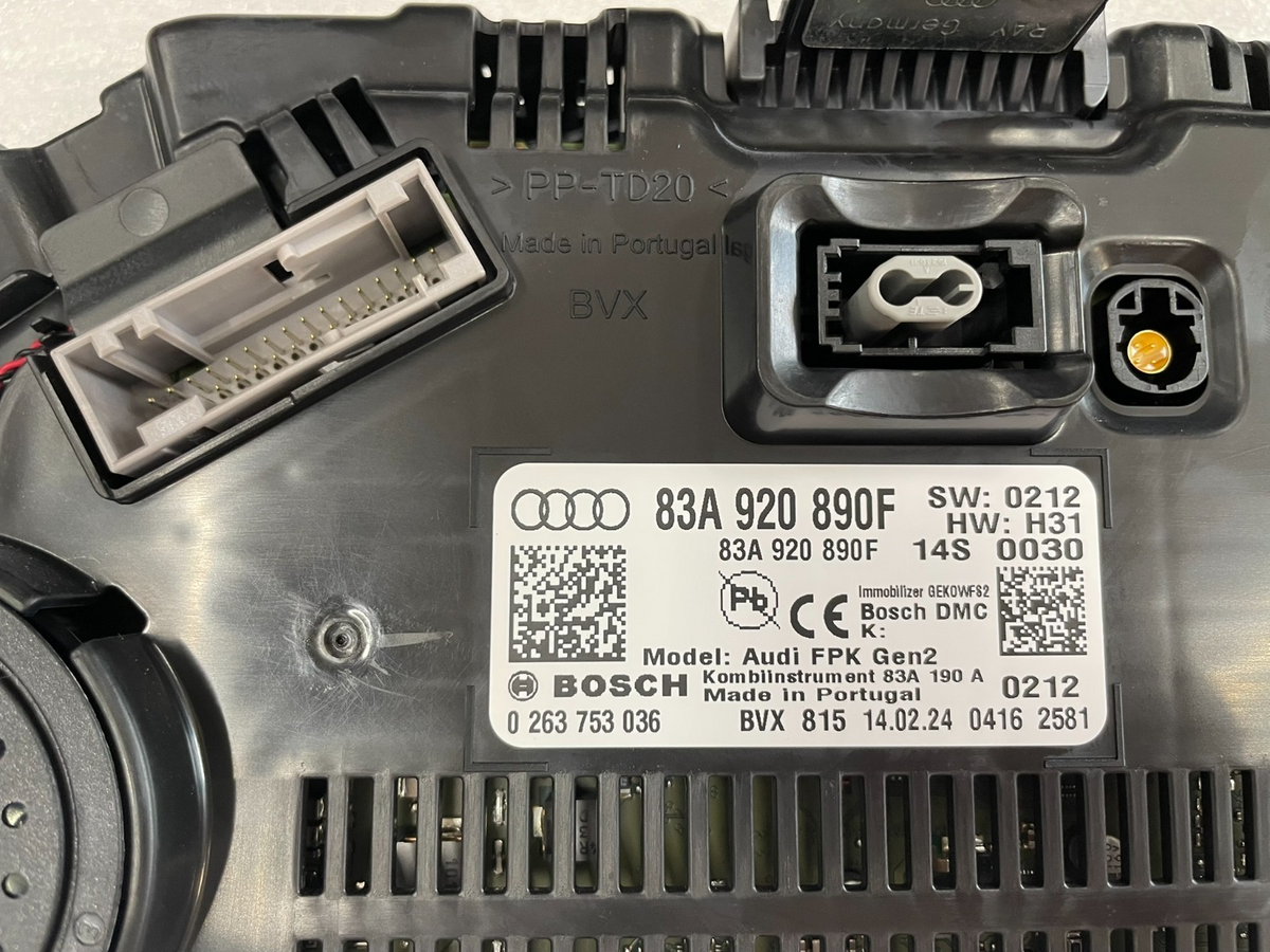 Audi Q3 / RS Q3 přístrojová deska Virtual Cockpit 83A920890F – obrázek 3