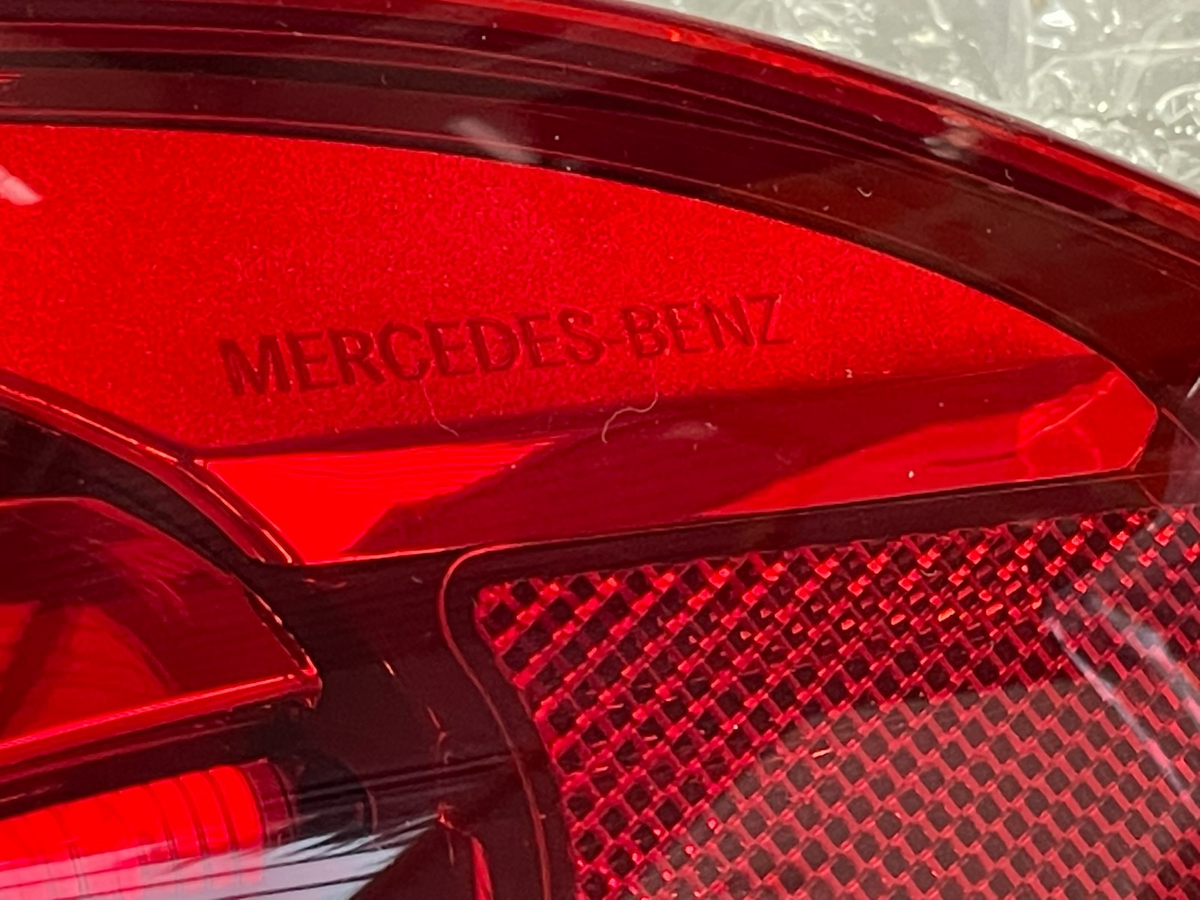 Mercedes-Benz C W205 zadní světlo pravé USA SAE A2059062102 – obrázek 2