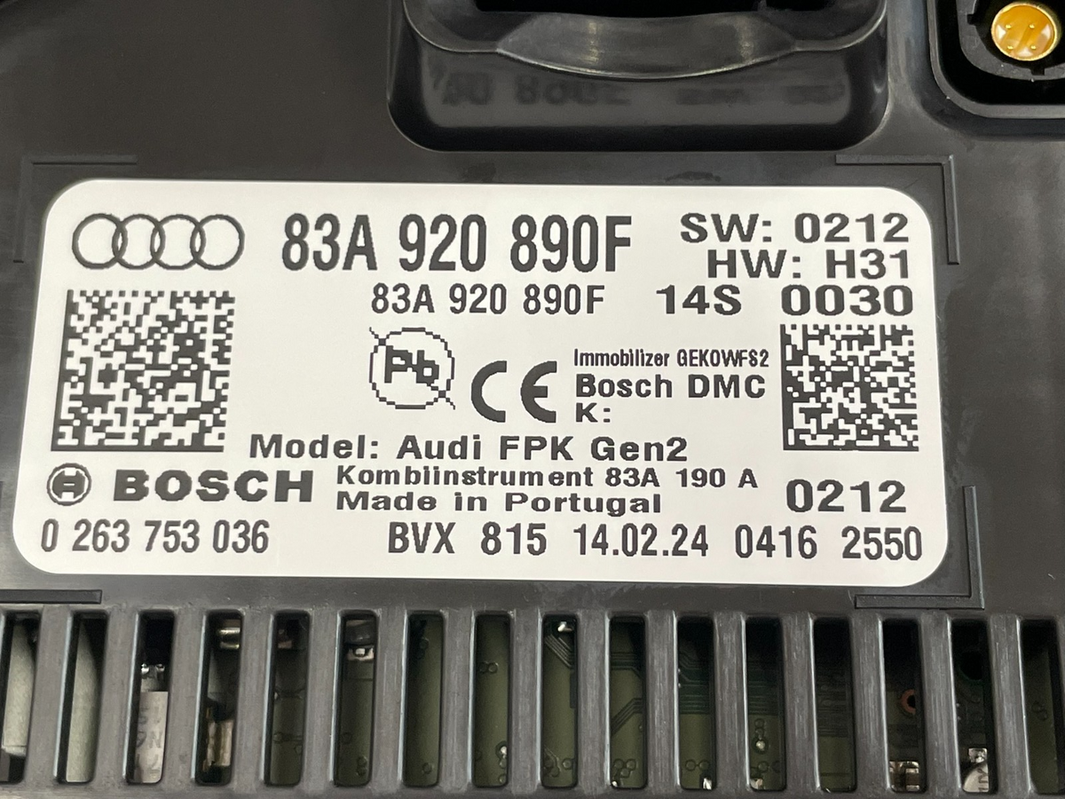 Audi Q3 / RS Q3 (F3) kombinovaný přístroj Virtual Cockpit 83A920890F – obrázek 4