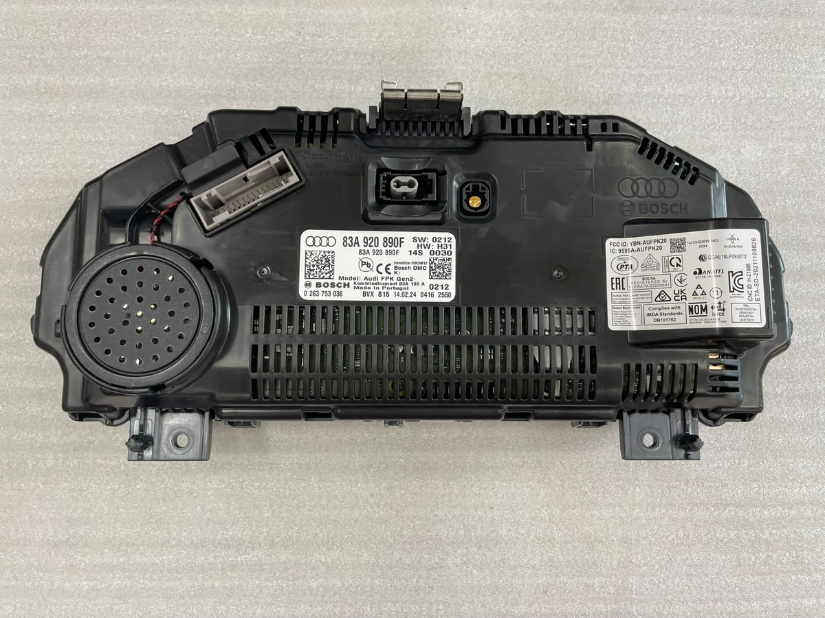 Audi Q3 / RS Q3 (F3) kombinovaný přístroj Virtual Cockpit 83A920890F – obrázek 17