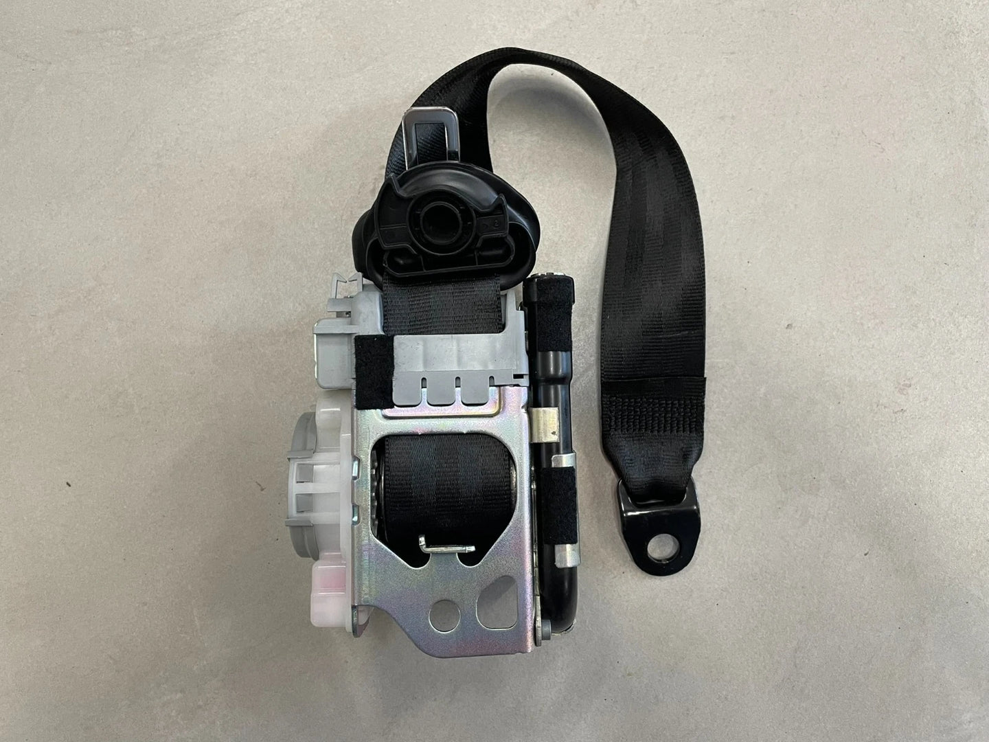 Lamborghini Huracán Front Right Seat Belt – 4T1857706D V04