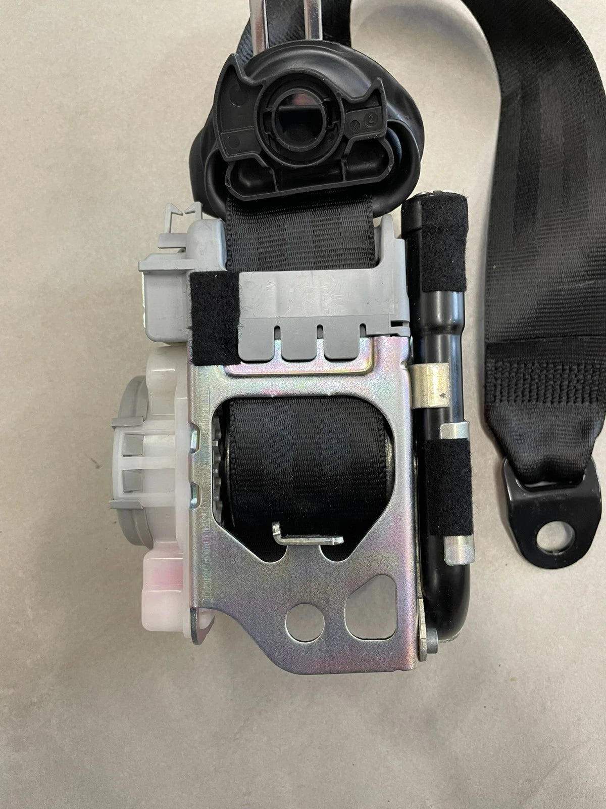 Lamborghini Huracán Front Right Seat Belt – 4T1857706D V04