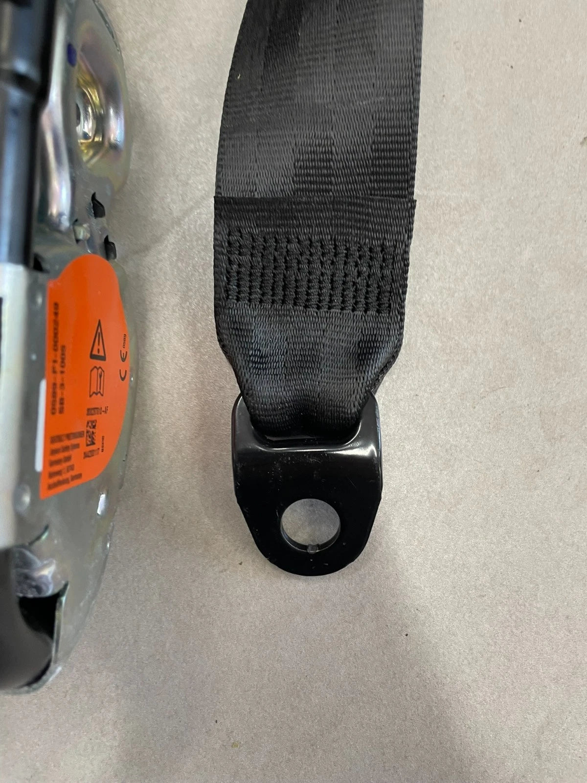 Lamborghini Huracán Front Right Seat Belt – 4T1857706D V04
