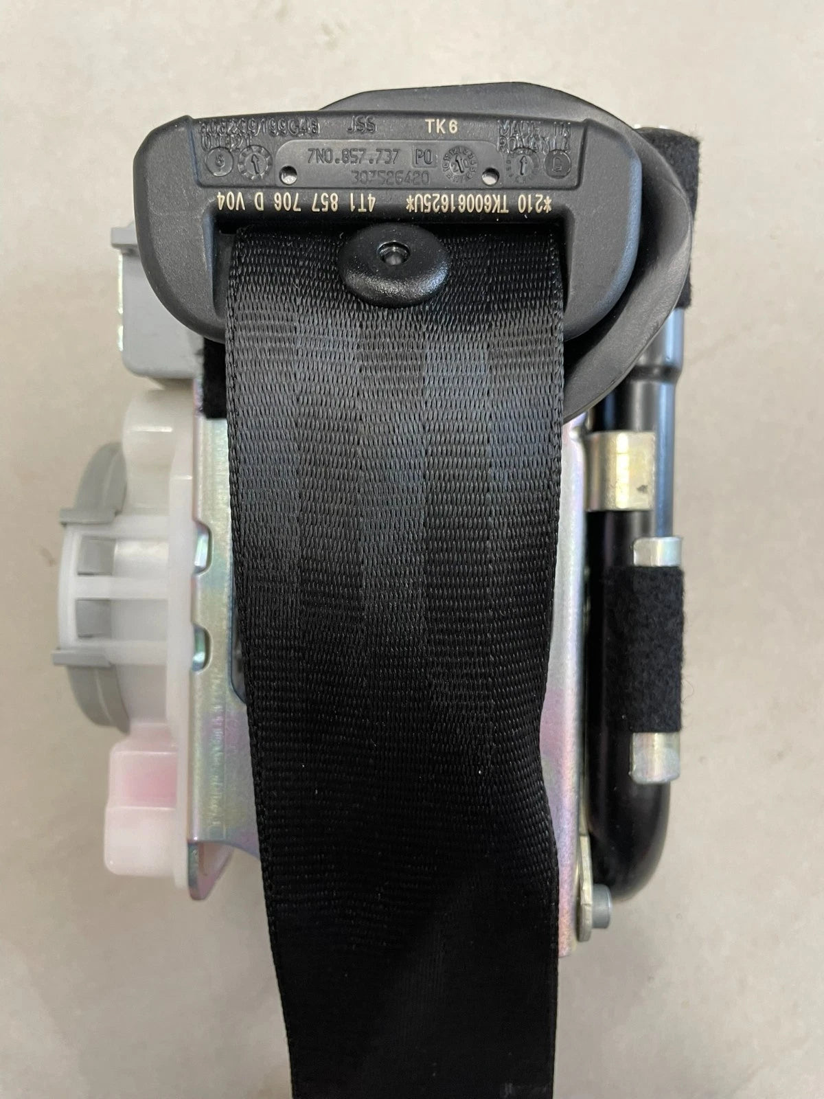 Lamborghini Huracán Front Right Seat Belt – 4T1857706D V04