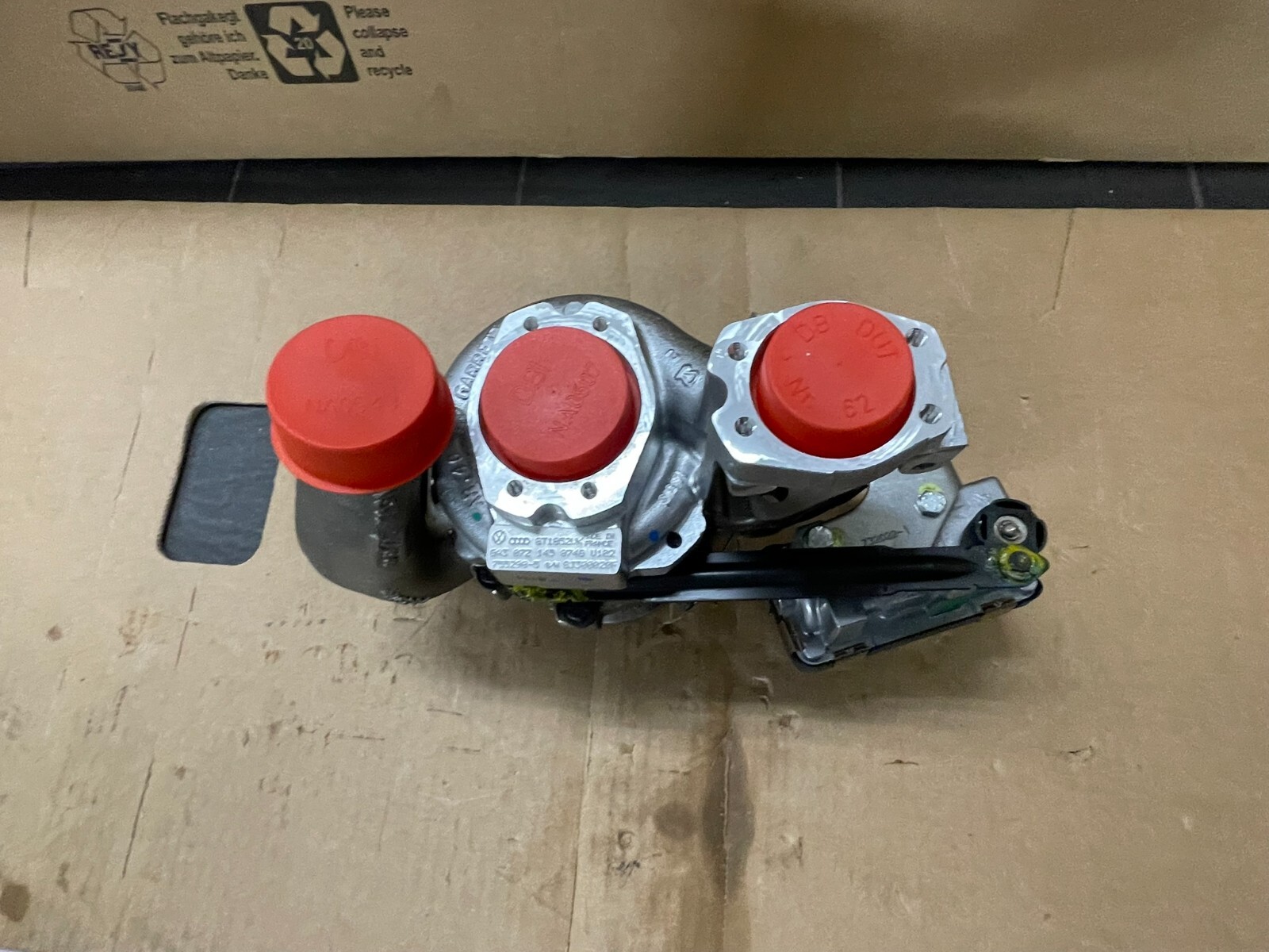 07Z145874G VW PHAETON 5.0 TDI -AJS- V10 TURBOLADER RECHTS 07Z145874G ORIG.NEU VW - Obrázek 11