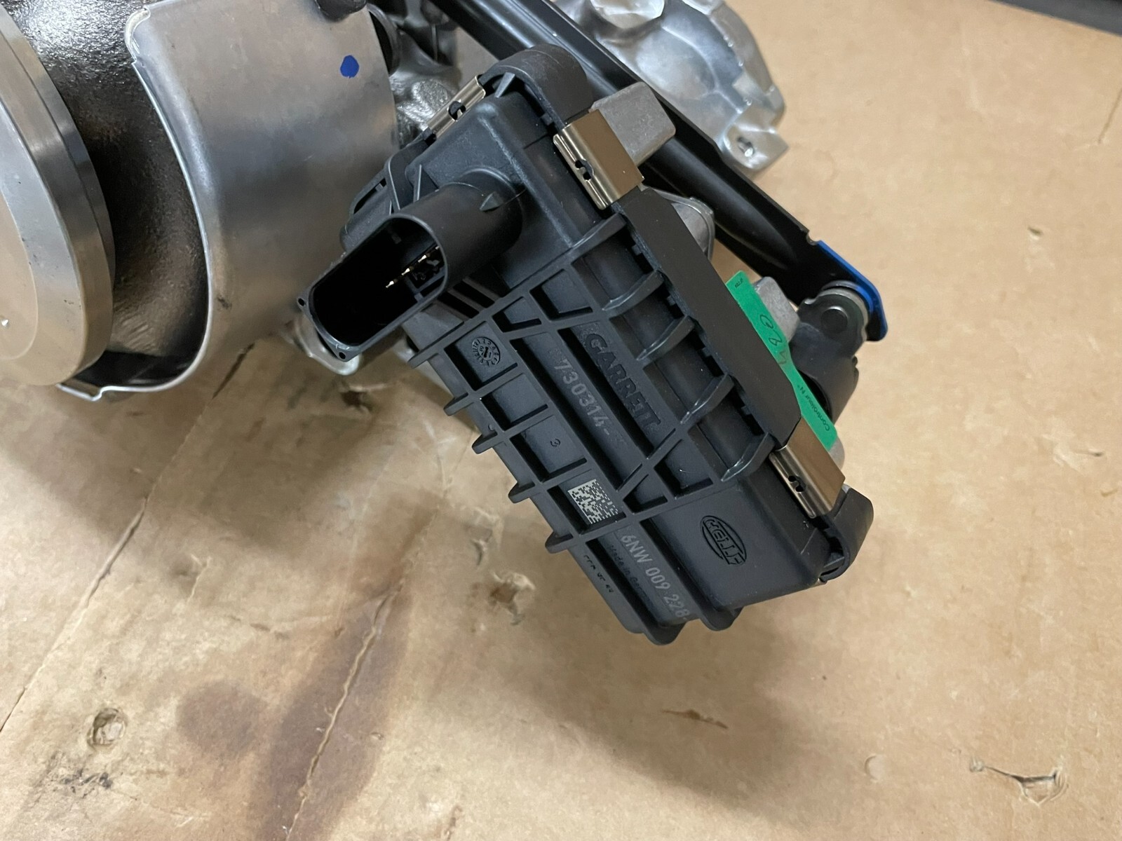 07Z145874G VW PHAETON 5.0 TDI -AJS- V10 TURBOLADER RECHTS 07Z145874G ORIG.NEU VW - Obrázek 19