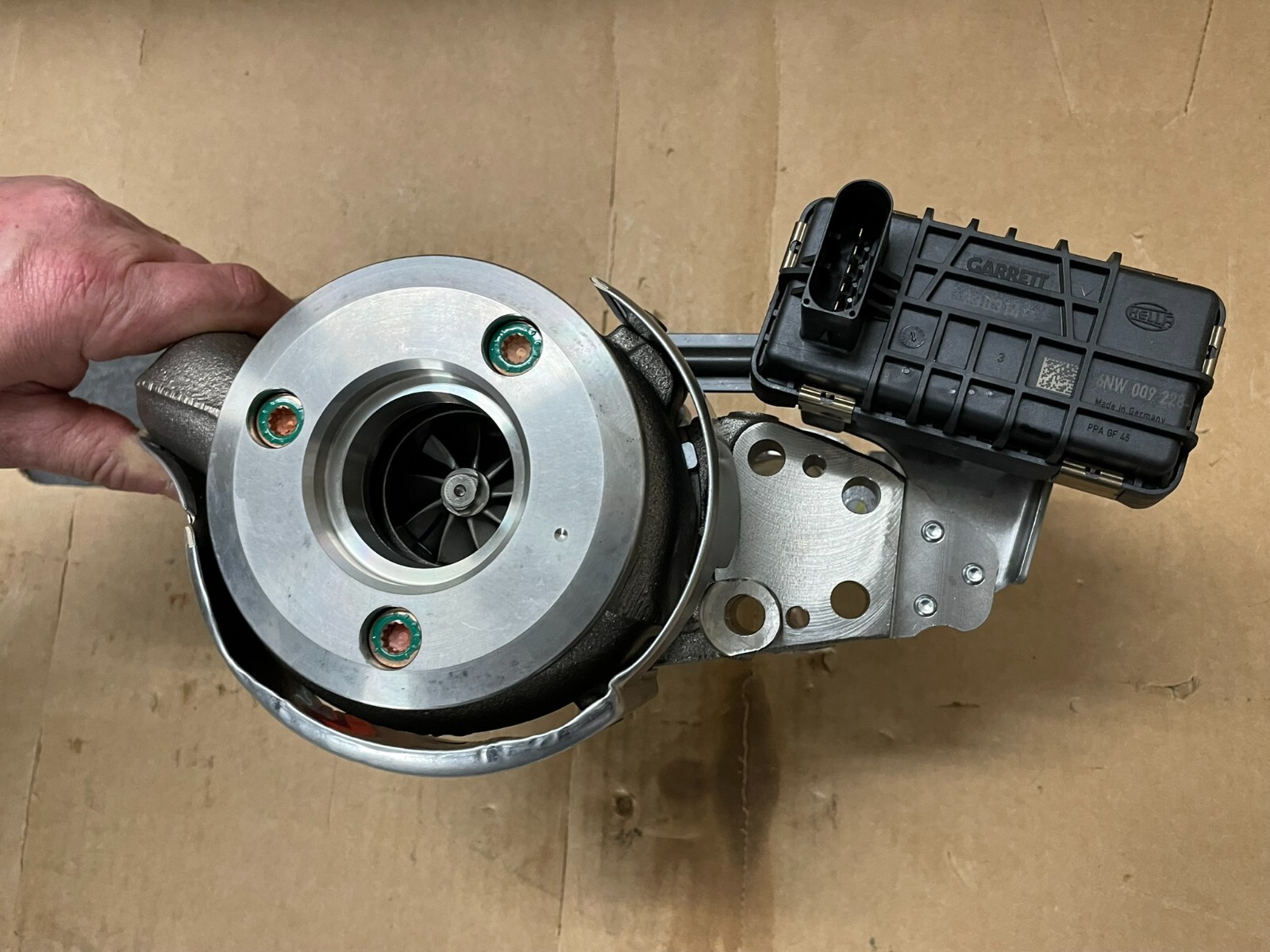 07Z145874G VW PHAETON 5.0 TDI -AJS- V10 TURBOLADER RECHTS 07Z145874G ORIG.NEU VW - Obrázek 20