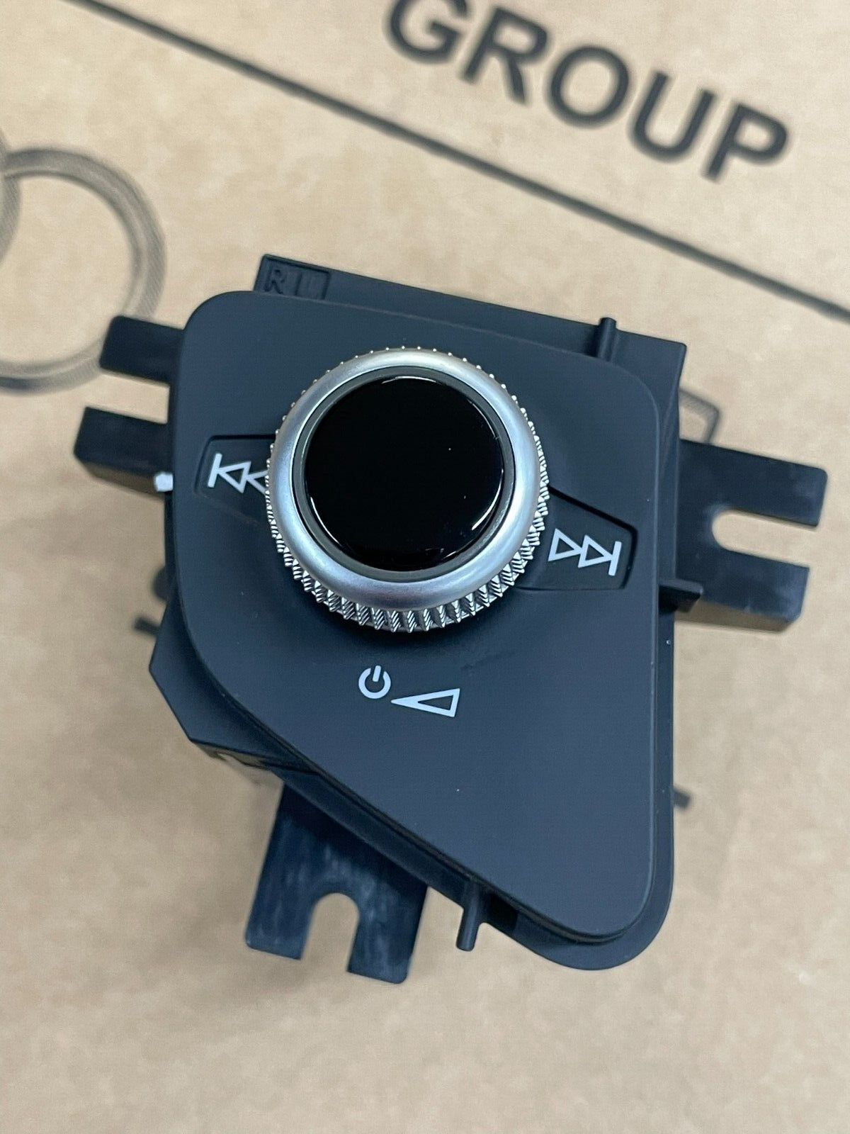 4M2919616B AUDI Q7 4M RHD LAUTSTÄRKEREGLER SCHALTTAFEL 4M2919616B Fast Neu Test