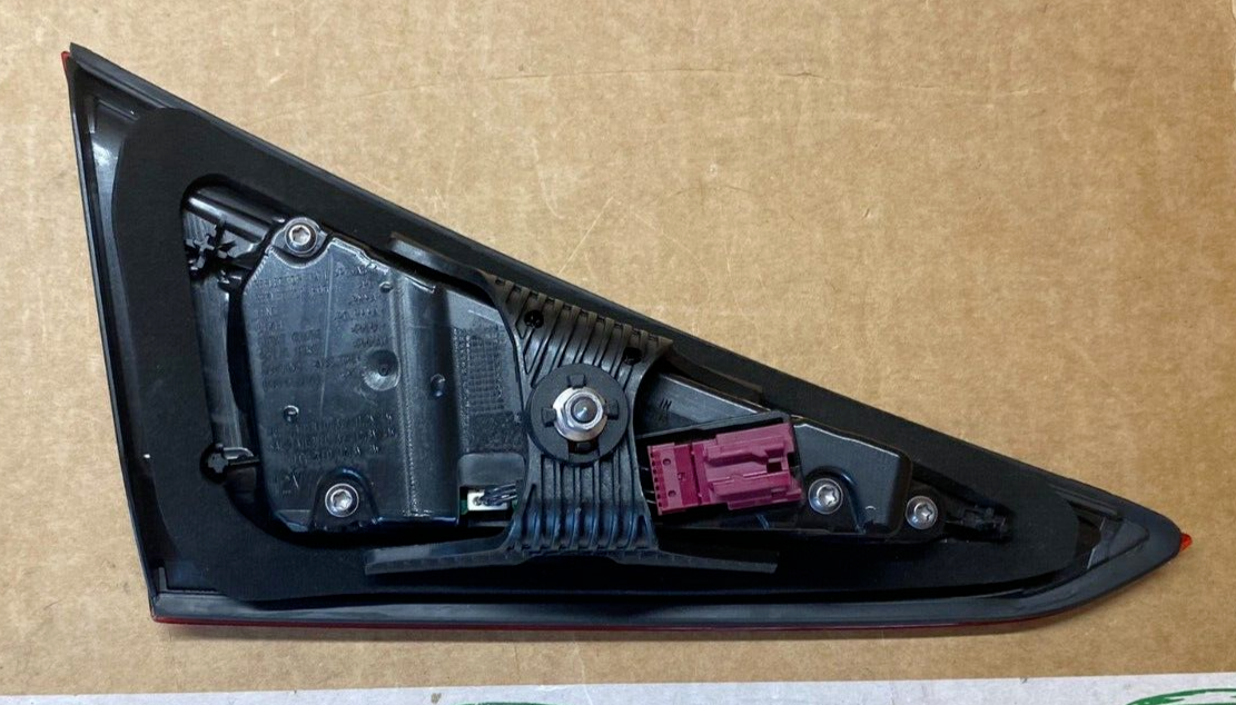 A2579065100 MERCEDES CLS W257 RÜCKLEUCHTE INNEN RECHTS A2579065100 Fast Neu Test - Obrázek 7