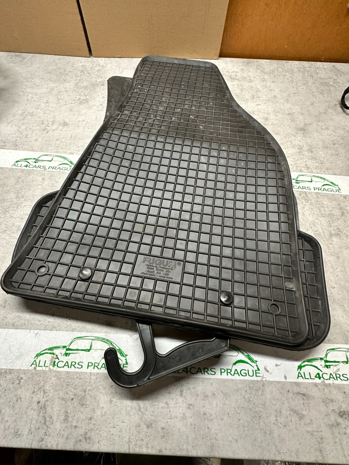 AUDI A4 2001-2008, SEAT EXEO FUSSMATTEN GUMMIMATTEN SCHWARZ 8592980902211 - Obrázek 8