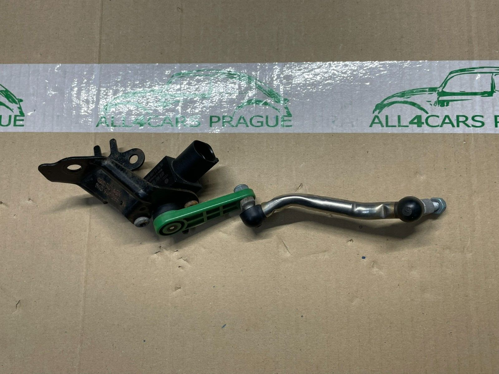 AUDI A5 NIVEAUSENSOR LEUCHTWEITENREGELUNG VORNE LINKS 8K0941285N + 8K0907503 - Obrázek 13