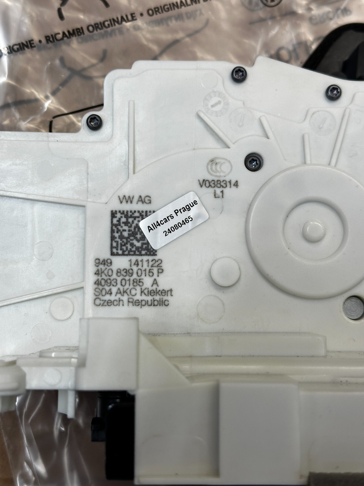 AUDI A6 A7 Q8 E-TRON TÜRSCHLOSS HINTEN LINKS 4K0839015P ORIG.NEU!! - Obrázek 15