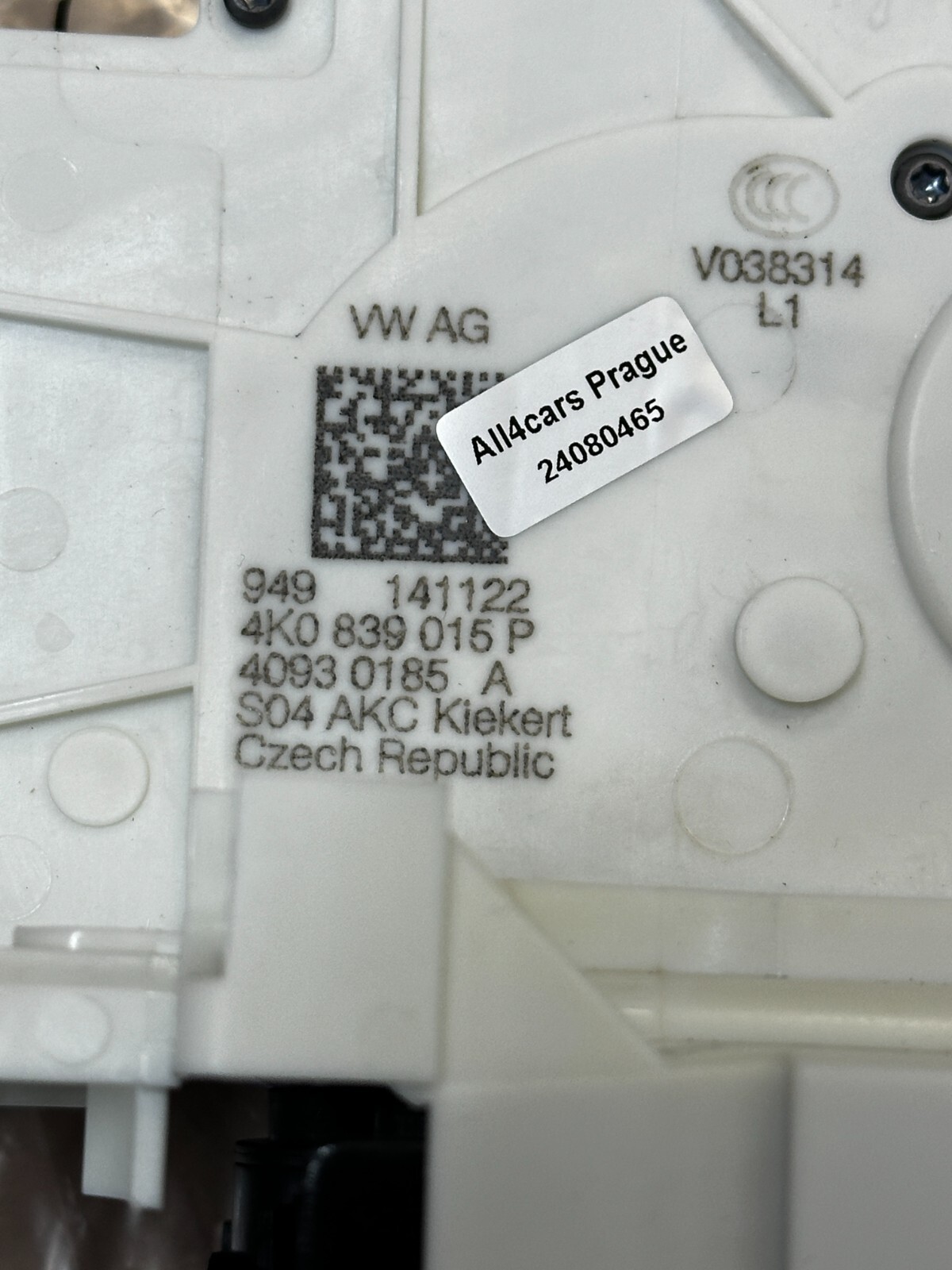 AUDI A6 A7 Q8 E-TRON TÜRSCHLOSS HINTEN LINKS 4K0839015P ORIG.NEU!! - Obrázek 4