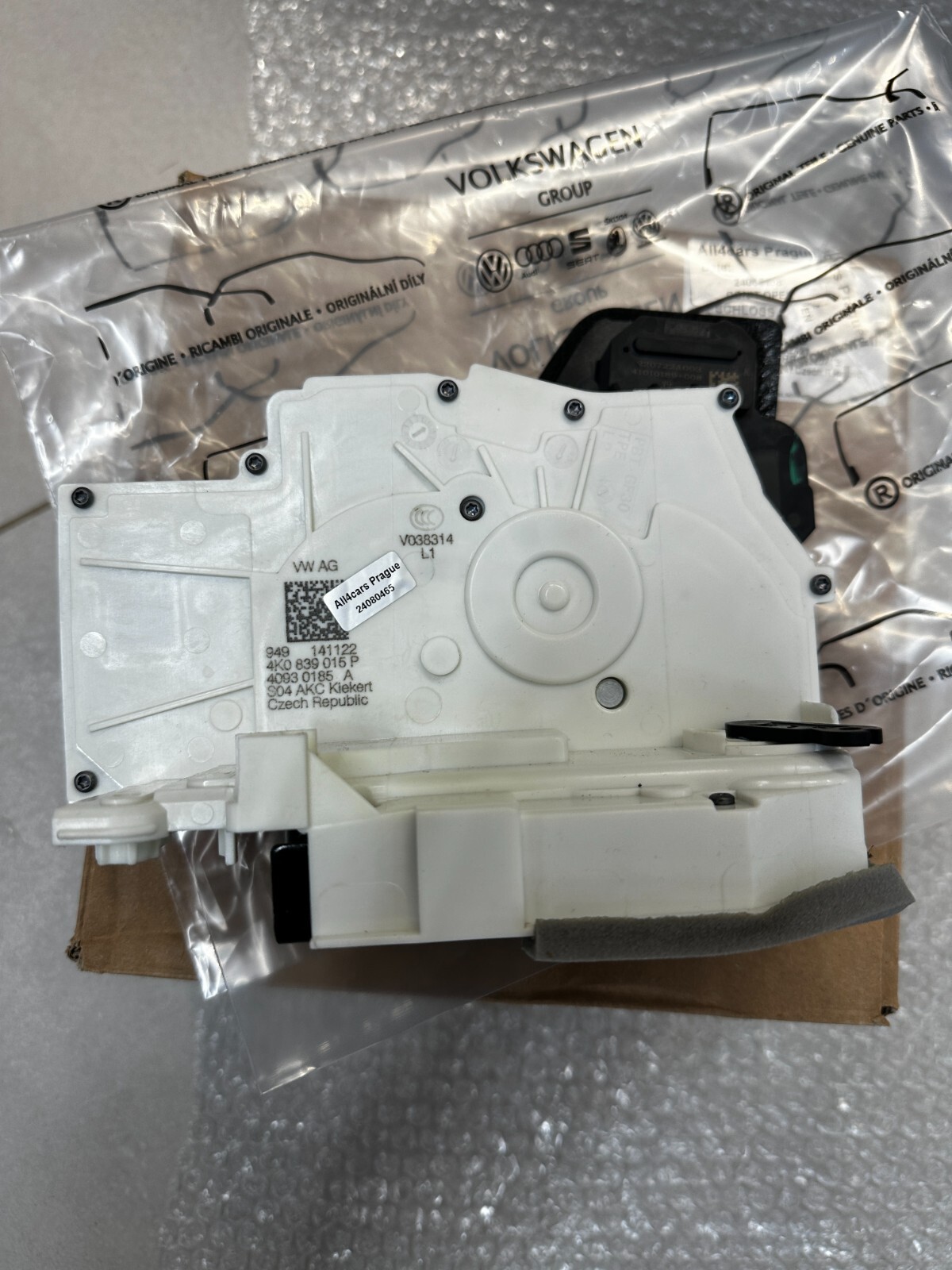 AUDI A6 A7 Q8 E-TRON TÜRSCHLOSS HINTEN LINKS 4K0839015P ORIG.NEU!! - Obrázek 5