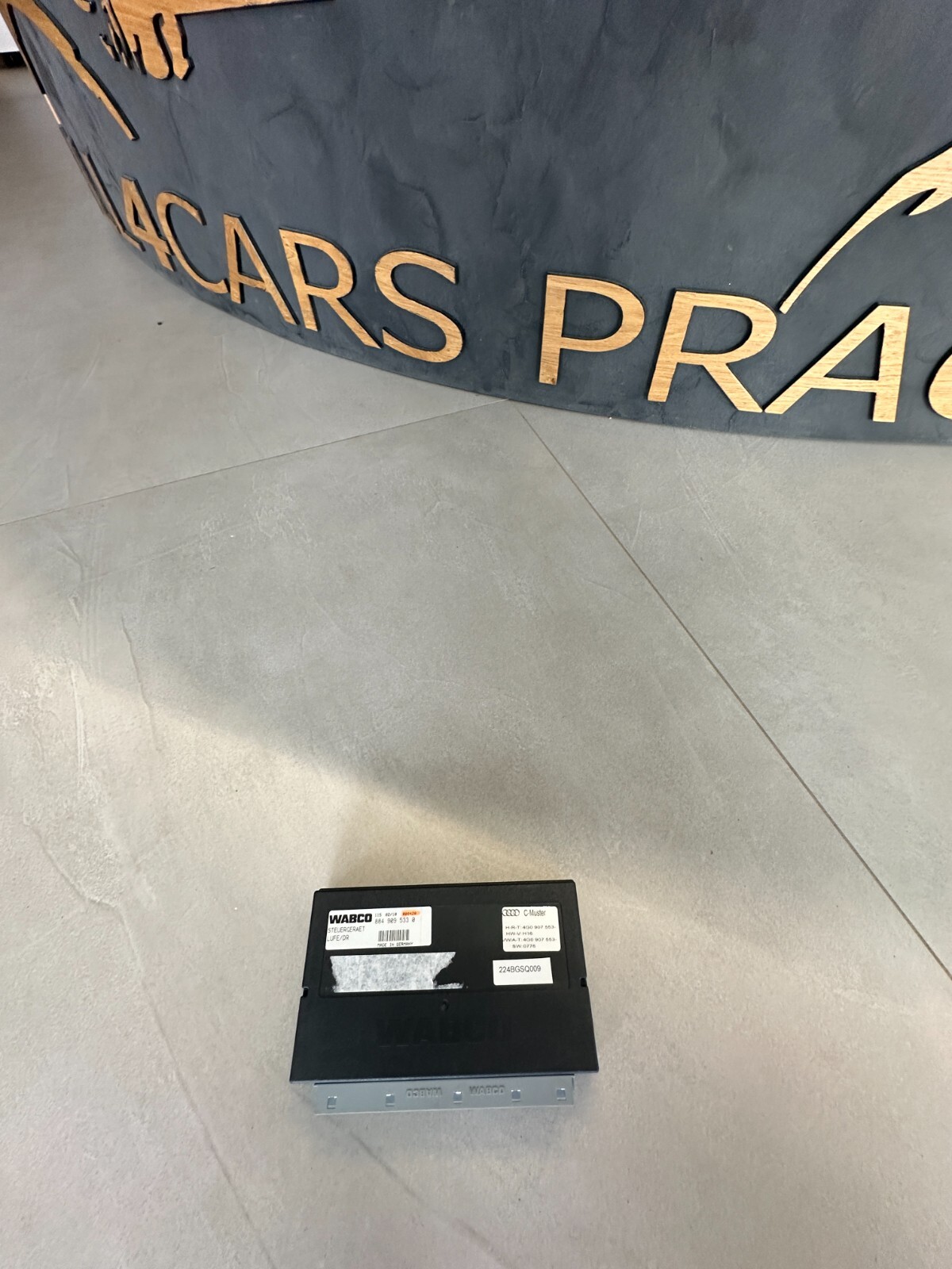 AUDI A7 LUFTFEDERUNG STEUERGERÄT LUFTFAHRWERK 4G0907553 FAST NEU DEM TEST WAGEN. - Obrázek 9