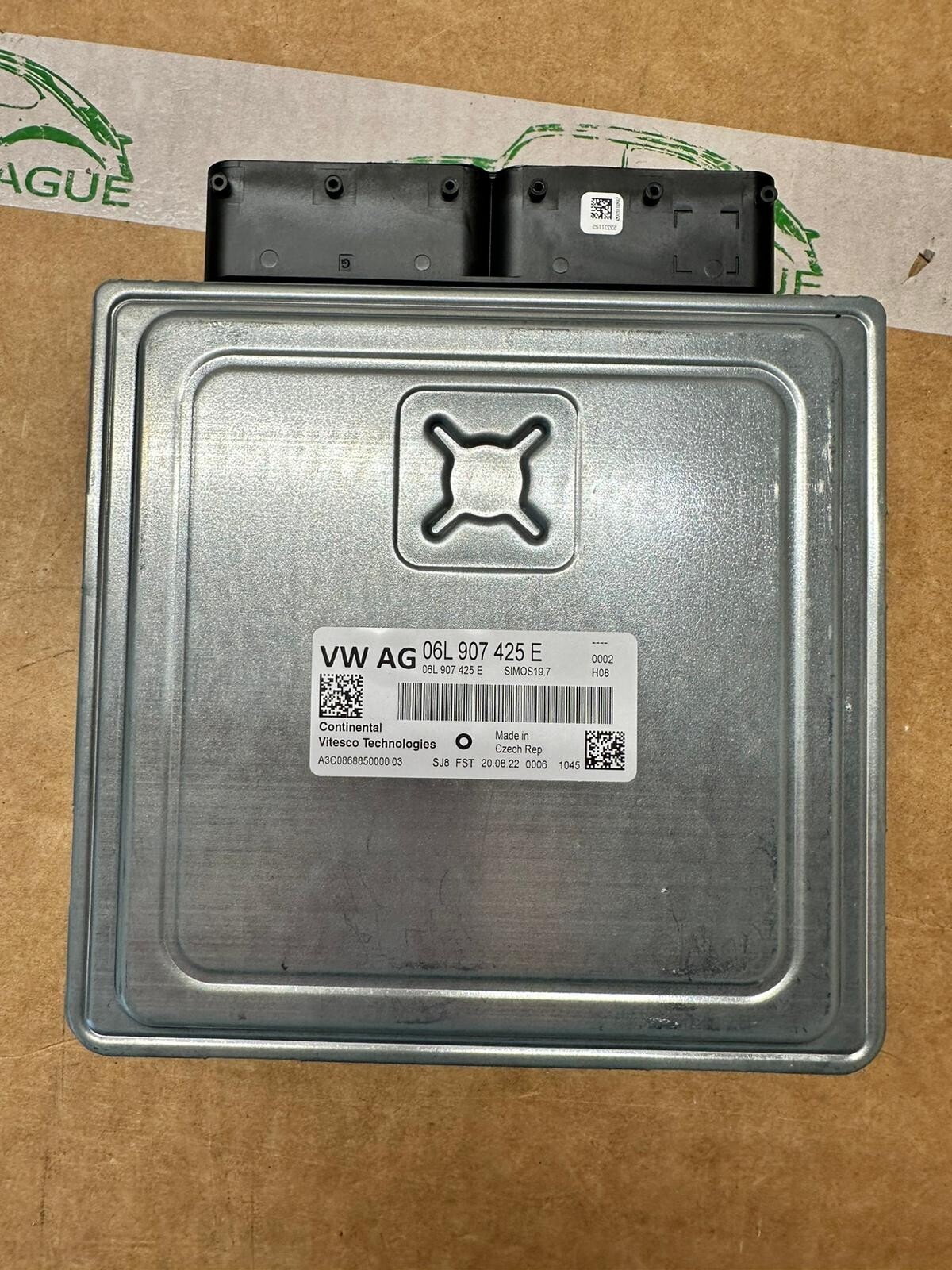 AUDI ECU MOTORSTEUERGERÄT 06L907425E CONTINENTAL ORIGINAL NEU!!