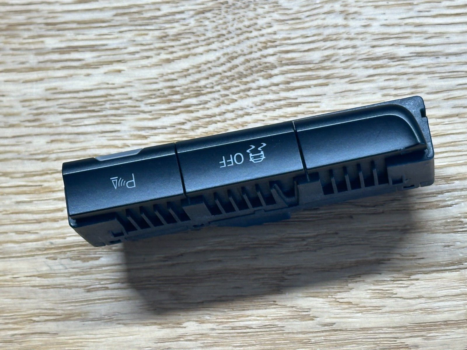 AUDI EINPARKHILFE ESP MEHRFACHSCHALTER 8K1959673G FAST NEU VOM TEST WAGEN ORIG.! - Obrázek 6