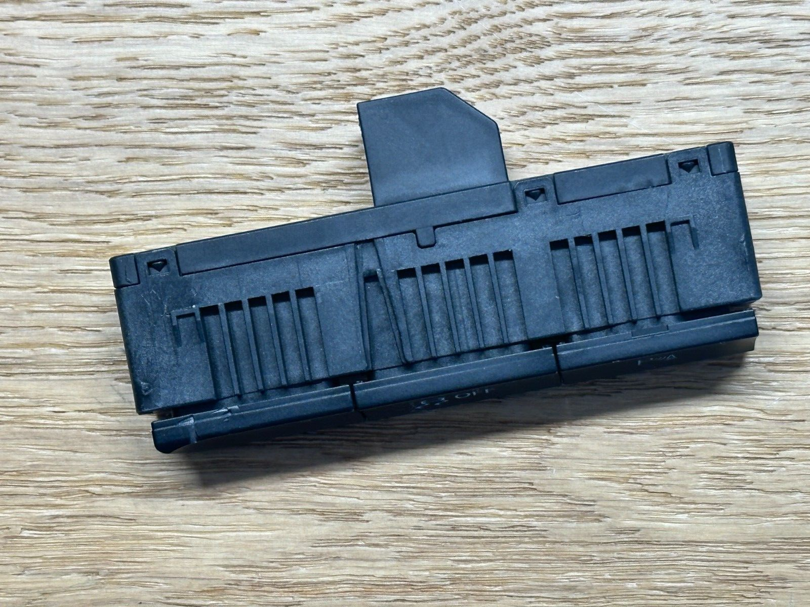 AUDI EINPARKHILFE ESP MEHRFACHSCHALTER 8K1959673G FAST NEU VOM TEST WAGEN ORIG.! - Obrázek 9